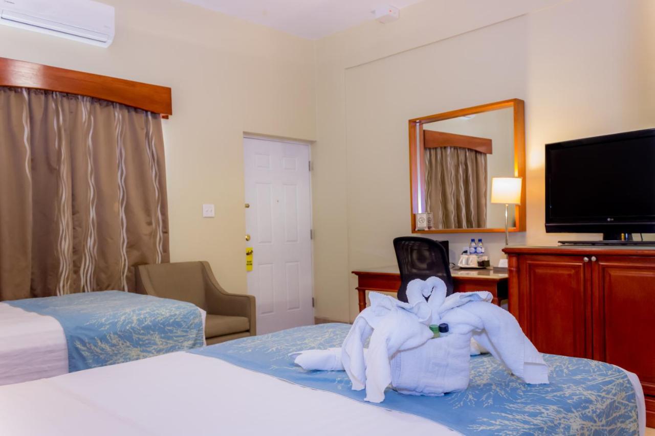 Rolson Hotel ซานอิกนาซิโอ ภายนอก รูปภาพ