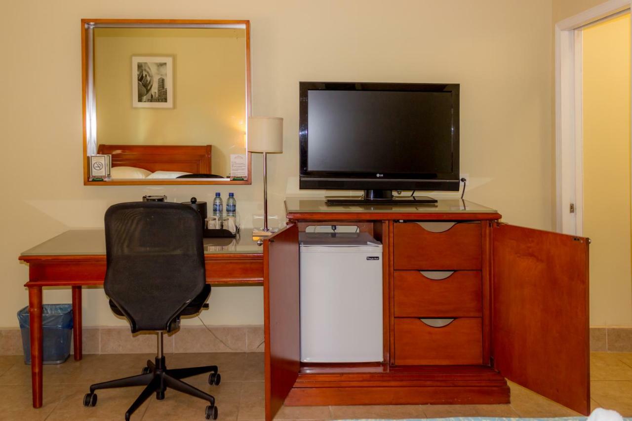 Rolson Hotel ซานอิกนาซิโอ ภายนอก รูปภาพ